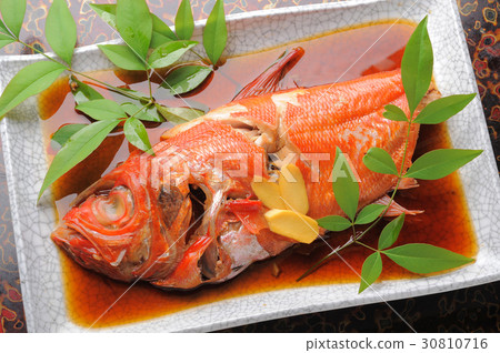 Cooking menu Boiled with gold eye bream 30810716