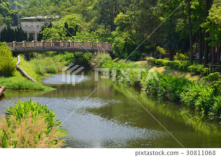 風景 湖 慈湖 樹 流水 小橋流水 植物 雲 倒影 山 水 大溪 桃園 觀光 蔣公 蔣介石 蔣中正 風景 湖 慈湖 樹 流水 小橋流水 植物 雲 倒影 山 水 大溪 桃園 觀光 蔣公 蔣介石 蔣中正 30811068