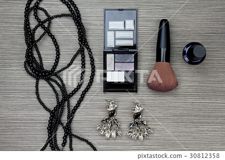 Beautiful set of women's fashion accessories. 30812358