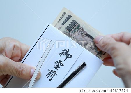 夜告別分會儀式（佛前佛教1萬日元法案身體部位手指臉無鈔票女性形象） 30817374