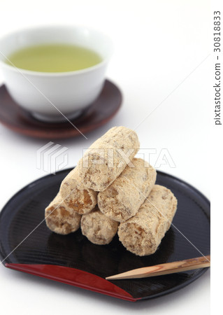 五個空缺 30818833