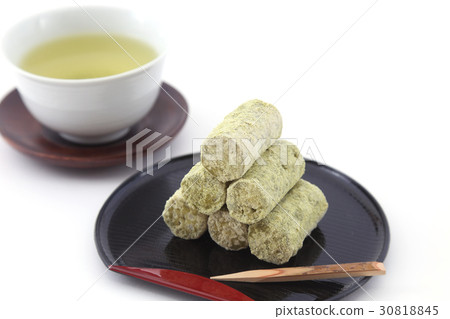 Five Vacant 30818845