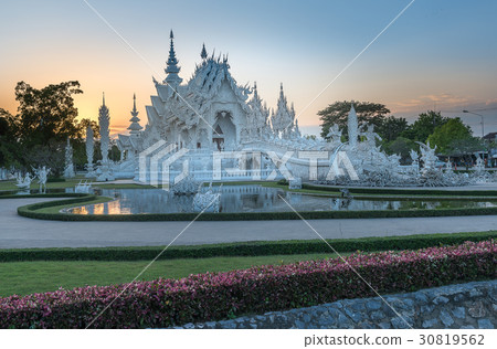 Wat Rong Khun The White Temple 30819562