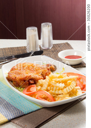 deep fried chicken 30826200