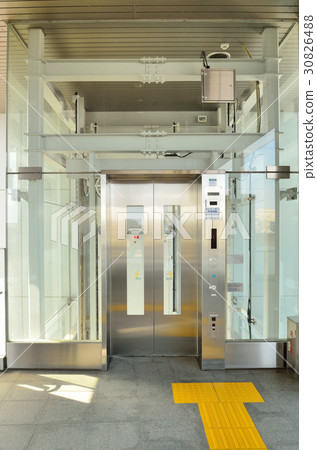 Station elevator Station elevator 30826488