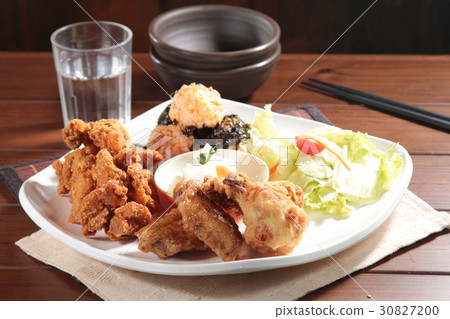 deep fried chicken 30827200