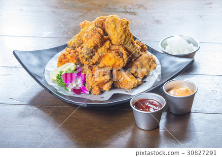 deep fried chicken 30827291