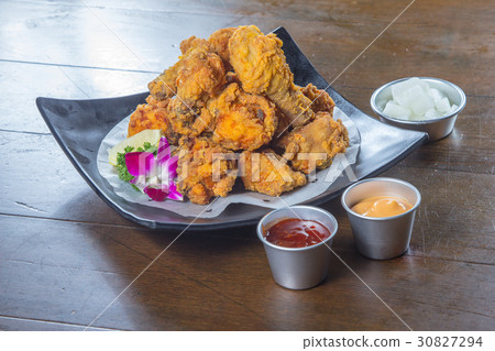 deep fried chicken 30827294