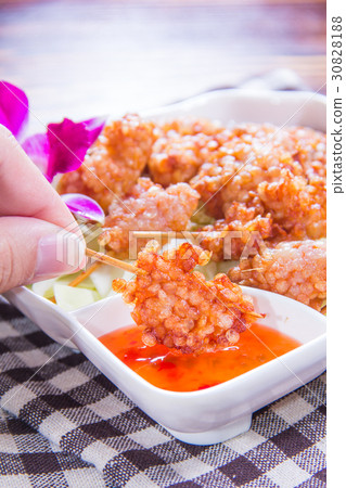 deep fried chicken 30828188