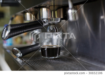 coffee making process from coffee machine 30832106
