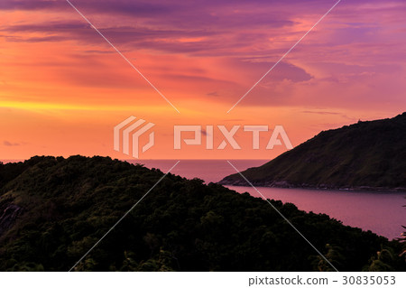 Dramatic Sunset in Phuket, Thailand Dramatic Sunset in Phuket, Thailand 30835053