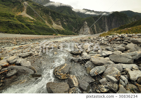 Fox glacier, New Zealand Landscape Fox glacier, New Zealand Landscape 30836234