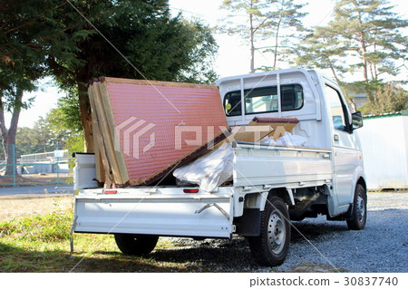Light truck carrying tatami 30837740