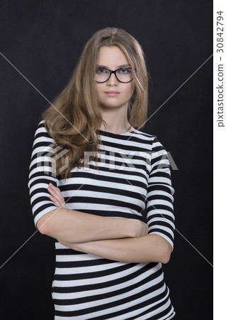 woman in eyeglasses 30842794