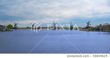 Panorama of Zaanse Schans with windmills, Holland Panorama of Zaanse Schans with windmills, Holland 30844624