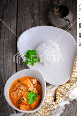 Chicken curry and rice 30845479