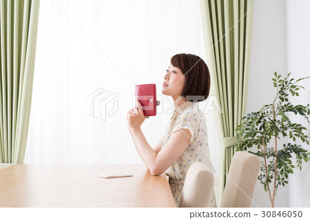 Lifestyle women 30846050