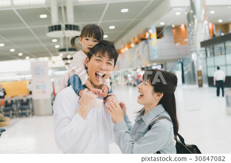 airport, family, grin 30847082