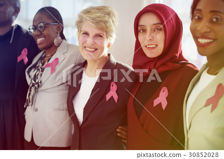 Association groupp of women with breast cancer ribbon sign 30852028