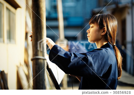 靛藍染料手女士 靛藍染料手女士 30856928