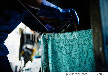 靛藍染料手染染色 30857033