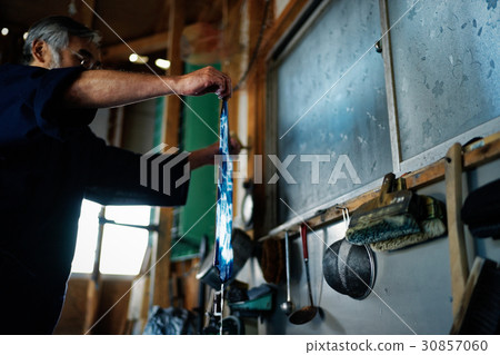 Dyeing dyeing wash Dyeing dyeing wash 30857060