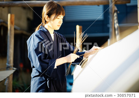 Indigo dye hand lady Indigo dye hand lady 30857071
