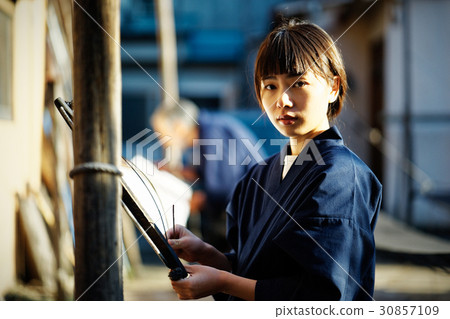 靛藍染料手女士 30857109