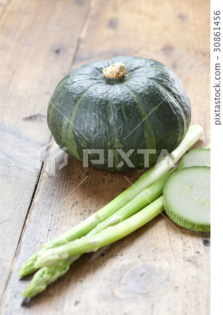 Squash, asparagus, zucchini 30861456
