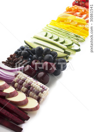 Beet, sweet potato, red onion, corn, raisin, cherry, blueberry, grape, avocado, zucchini, cucumber, asparagus, paprika 30861541