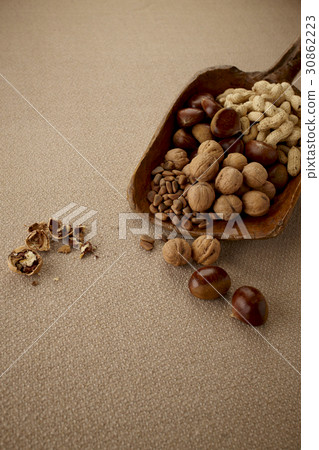 栗子，核桃，花生，松子 30862223