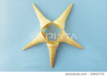 Ice cream cone Ice cream cone 30862743