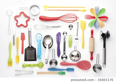 Measuring cup, chopsticks, spoon, meat hammer, measuring spoon, funnel, spatula, brush, tongs, knife 30863176