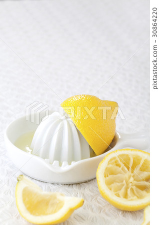 Lemon, juicer 30864220