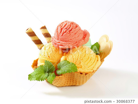 Ice cream dessert Ice cream dessert 30868377
