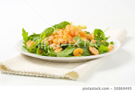 Spicy shrimps with salad greens Spicy shrimps with salad greens 30868495