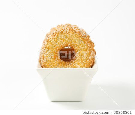 Thin ring-shaped cookies Thin ring-shaped cookies 30868501