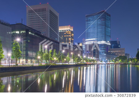 Night view of Tokyo Marunouchi 30872839