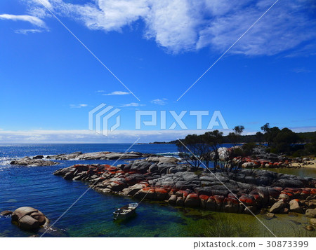 Bay of fires  and Binalong bay in Tasmania  30873399