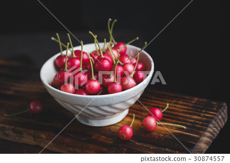 Panama berry fruits on the dark background 30874557