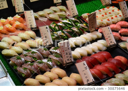 在Karato市場的壽司 30875646