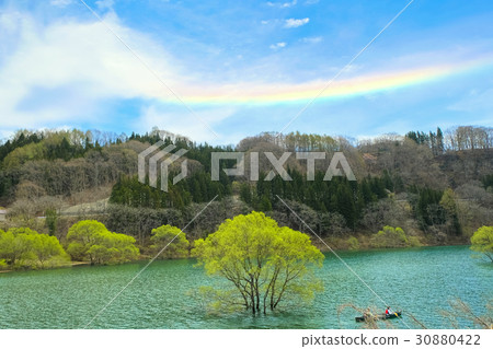 在藤原湖的彩虹 30880422