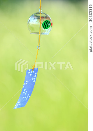 有西瓜和煙花的風車搖擺以夏天樣式 30885516