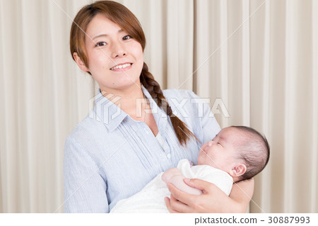 抱抱的嬰兒 30887993