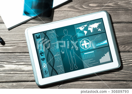 Digital technologies in medicine 30889793