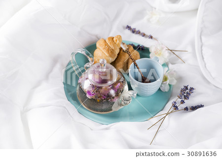 Breakfast in bed 30891636