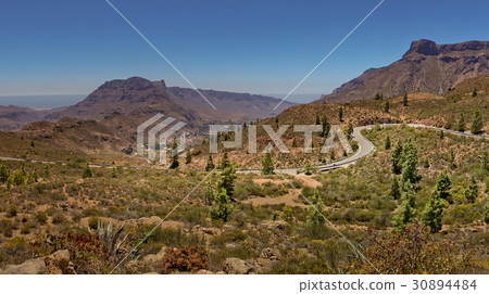 Mountain road in Gran Canaria 30894484