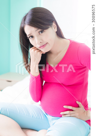 pregnancy woman feel upset pregnancy woman feel upset 30896575