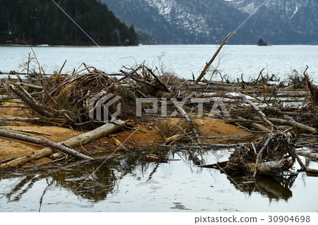 Lake Tibetsu Lake Tibetsu 30904698