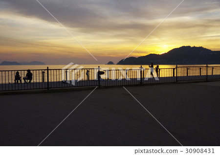 Evening fisherman breakwater Evening fisherman breakwater 30908431